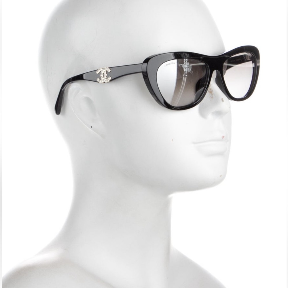 Rare Chanel cateye butterfly sunglasses cc logo